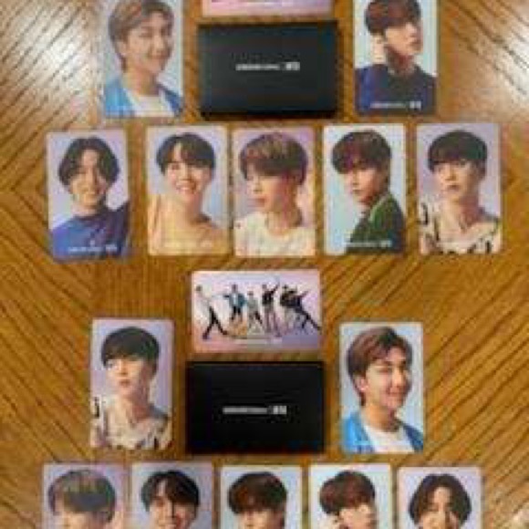 EXCLUSIVE BTS Photocards set - Picture 3 of 11